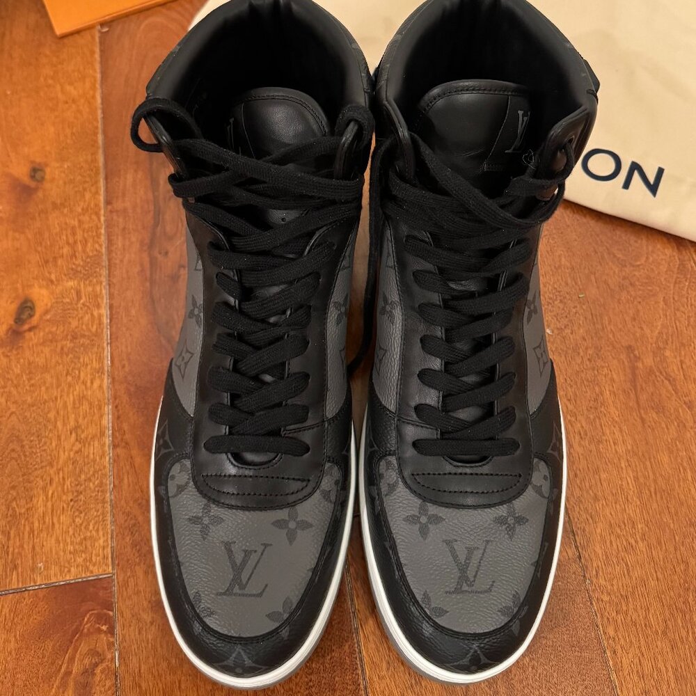 Louis Vuitton Rivoli Sneaker Boot in Eclipse Monogram Size 10.5 - Picture 5 of 6
